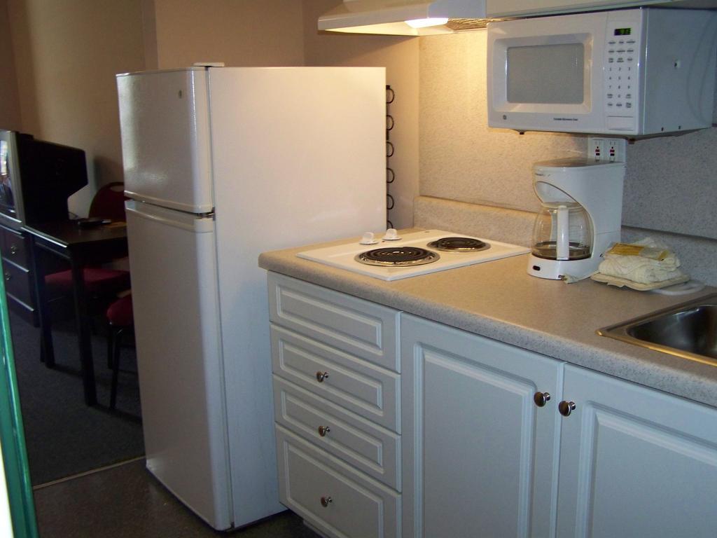 Intown Suites Extended Stay Select Hampton Va Exteriér fotografie