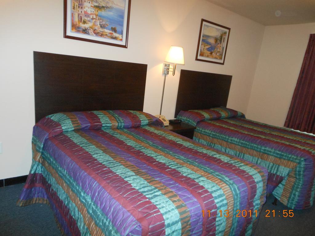 Intown Suites Extended Stay Select Hampton Va Exteriér fotografie